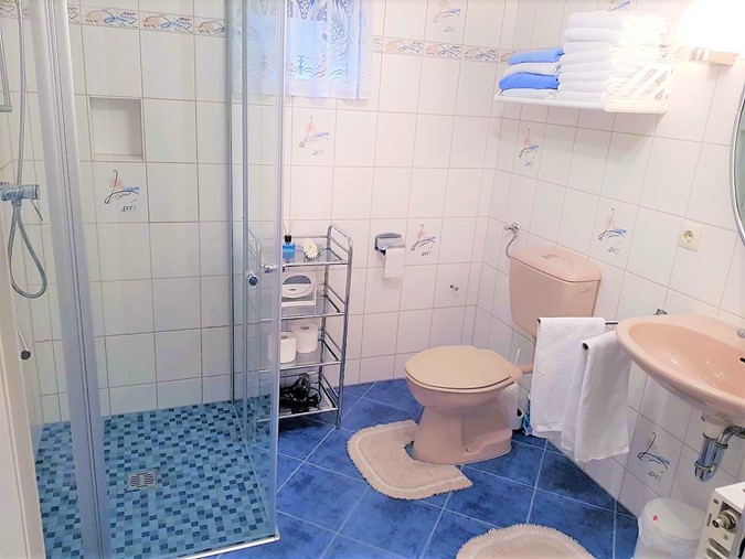 photo/Fewo Sieren_Bad Neu 1k.jpg